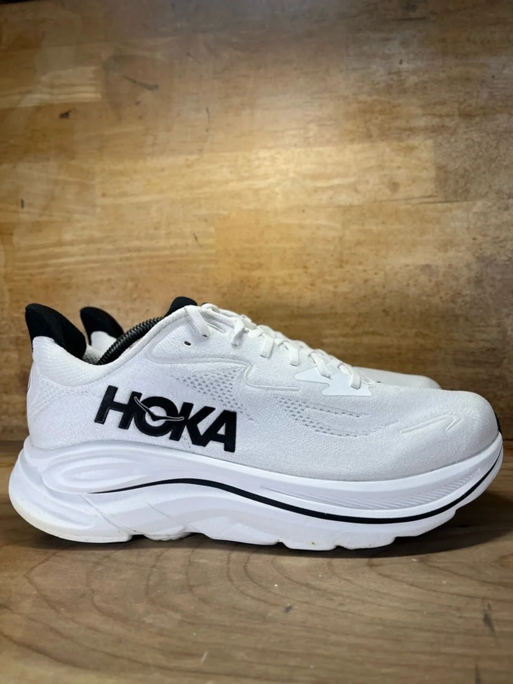 Hoka One One Clifton 10 Mens Size 11.5 Running Shoes Sneakers White Black - Picture 3 of 14